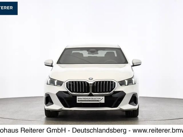 BMW 530 530e M-Sport Sedan xDrive