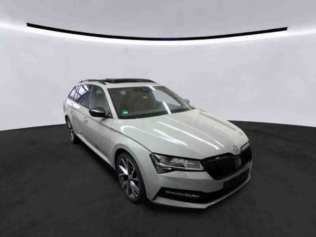Skoda Superb 2.0 TDI Combi Sportline