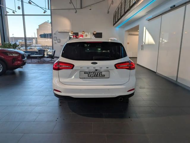 Ford Focus Titanium Wagon