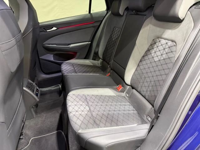 Volkswagen Golf 1.5 TSI R-Line Variant