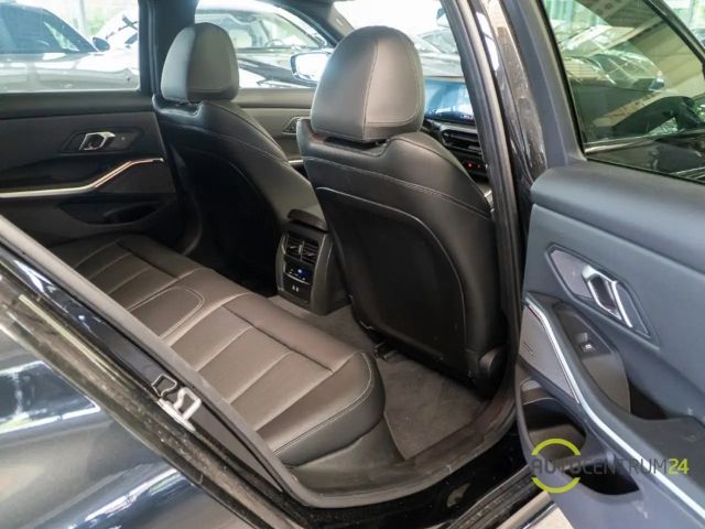 BMW 330 330e M-Sport Sedan