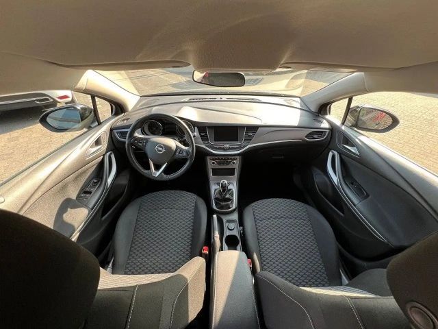 Opel Astra Edition Sports Tourer