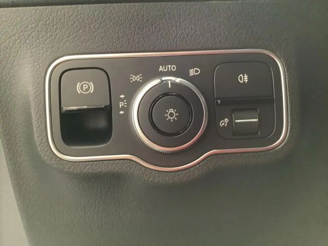 Mercedes-Benz GLA 220 4MATIC GLA 220 d