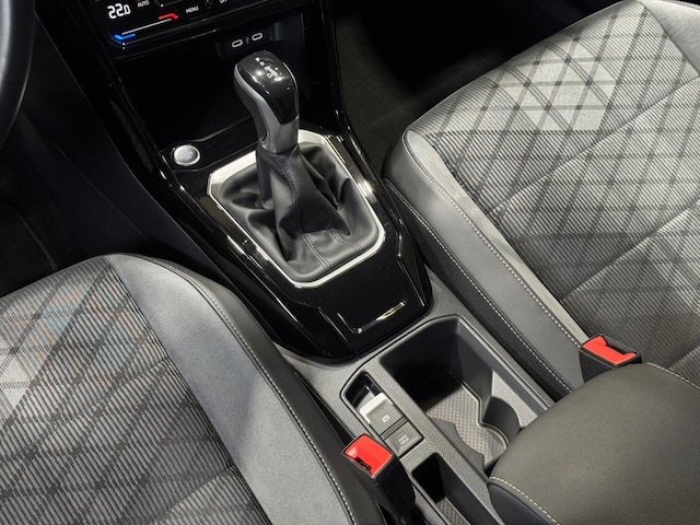 Volkswagen T-Roc 1.5 TSI DSG R-Line