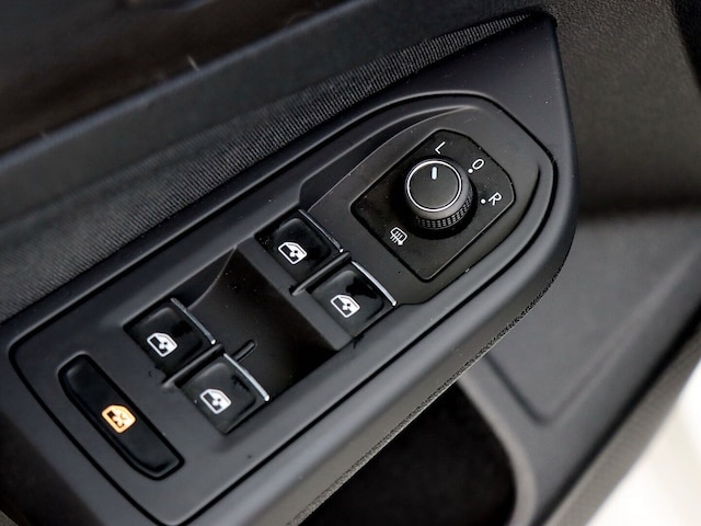 Volkswagen Golf 2.0 TSI Golf VIII