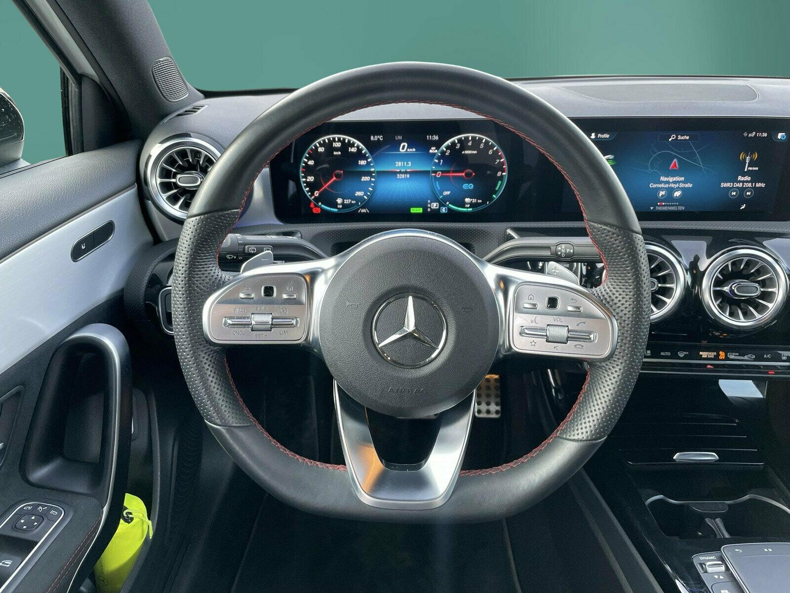 Mercedes-Benz A 250 A 250 e AMG Line