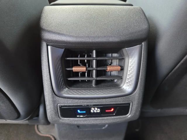 Cupra Terramar 1.5 e-Hybrid