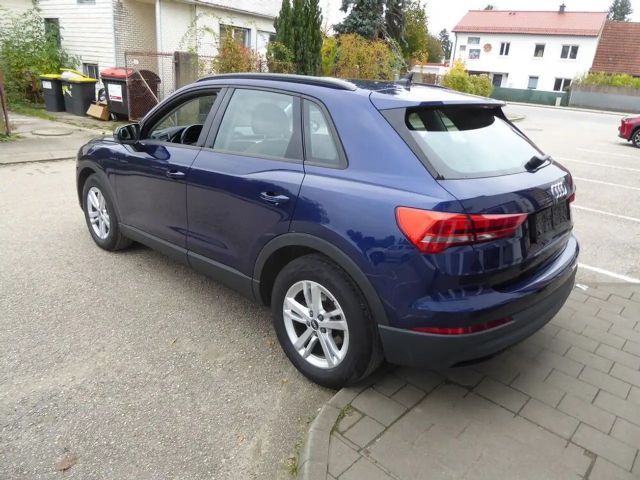 Audi Q3 35 TDI S-Tronic