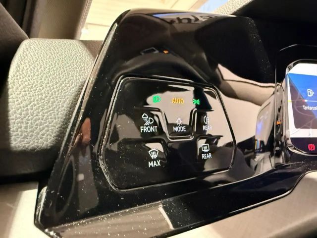 Volkswagen Golf 1.5 eTSI DSG Golf VIII Life