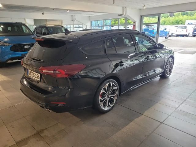 Ford Focus ST Line Wagon