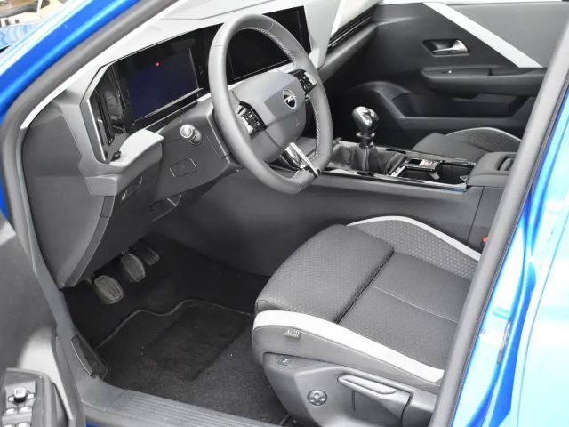 Opel Astra 1.2 Turbo Edition