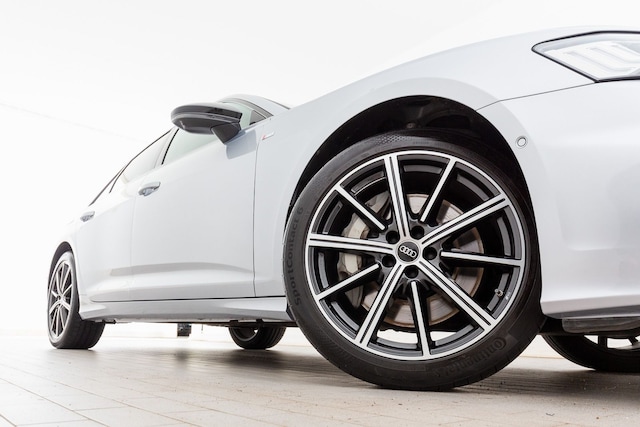 Audi A6 55 TFSI Quattro S-Line S-Tronic Sedan