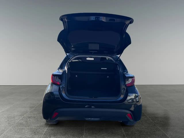 Toyota Yaris Active Hatchback Hybride