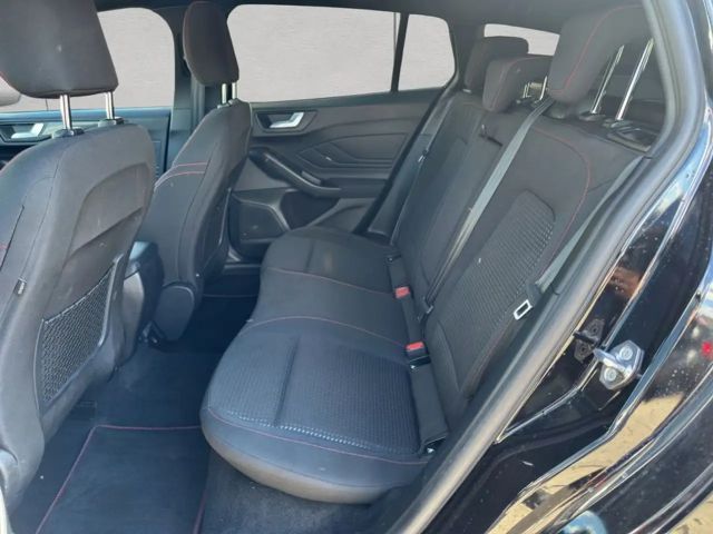 Ford Focus EcoBoost ST Line Wagon