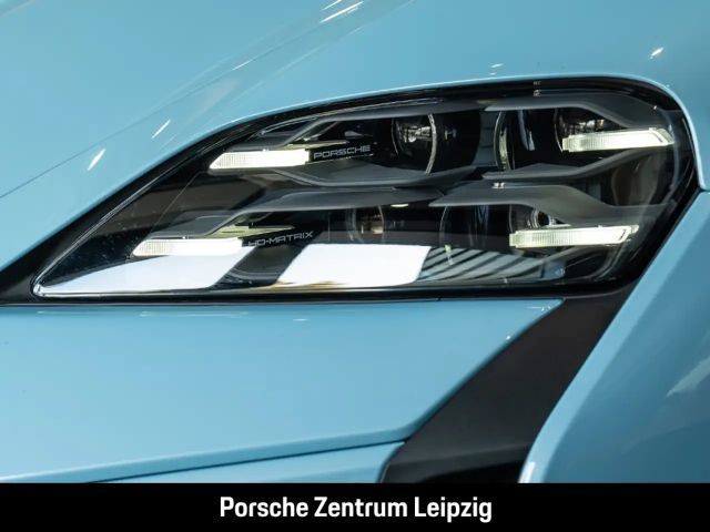 Porsche Taycan S Turbo