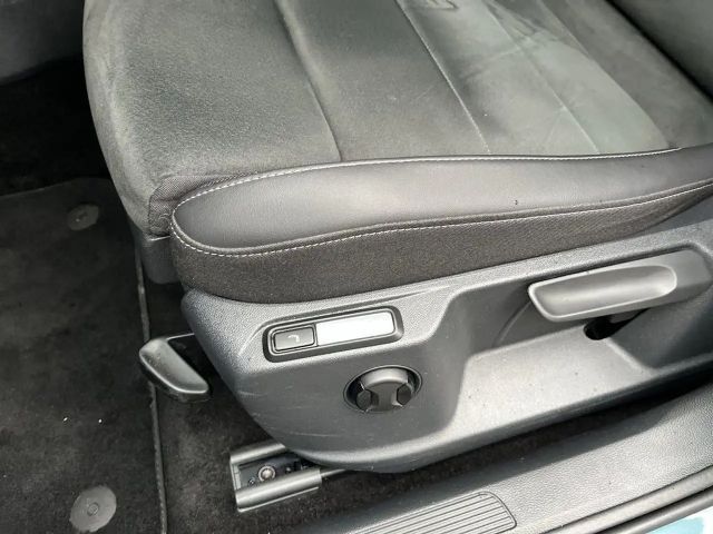 Volkswagen T-Roc 1.0 TSI Plus Style