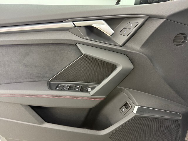 Audi RS3 Quattro S-Tronic Sedan