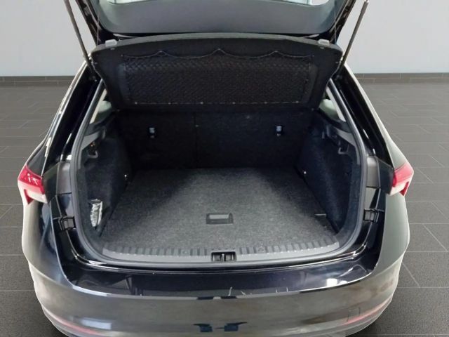 Skoda Scala Essence DSG AHK/Navi über SmartLink/LED/Tempomat/P