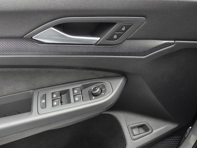 Volkswagen Golf R-Line Variant