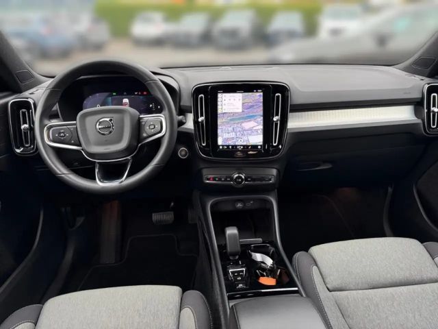 Volvo XC40 AWD Dark Plus