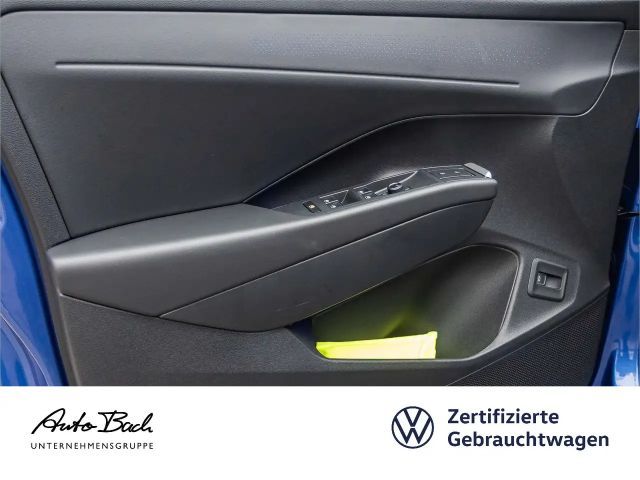 Volkswagen T-Roc 1.5 eTSI DSG R-Line