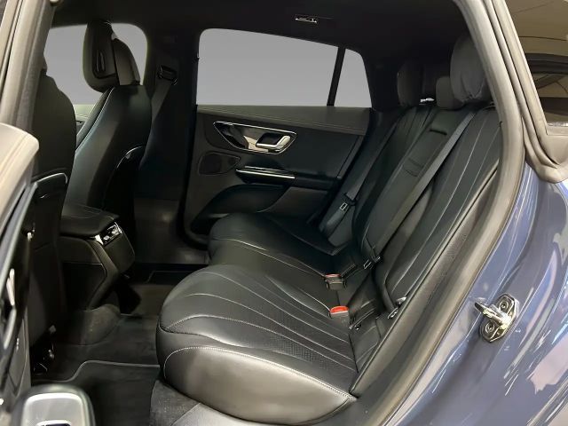 Mercedes-Benz EQE 350 AMG Line Sedan