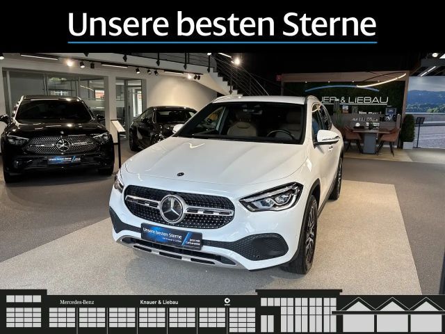 Mercedes-Benz GLA 200 Progressive