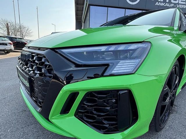 Audi RS3 Quattro S-Tronic Sedan