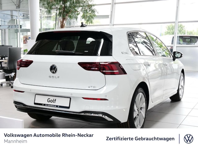 Volkswagen Golf 1.5 eTSI DSG