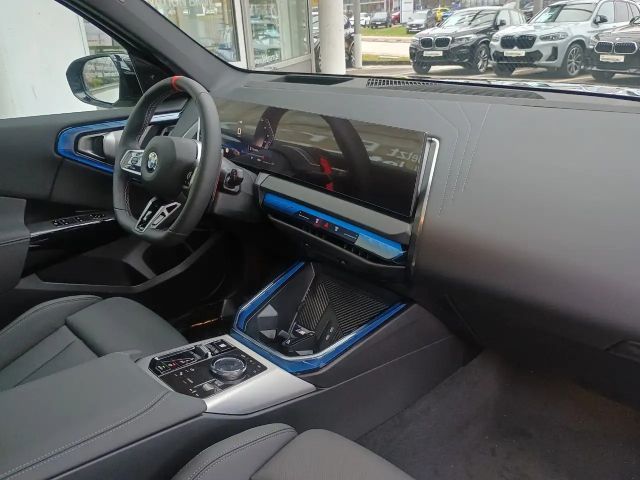 BMW X3 50 AHK/Innovation+Premium/Panorama/HUD/ACC