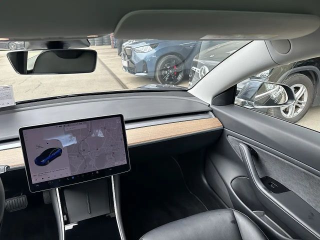 Tesla Model 3 AWD Long Range