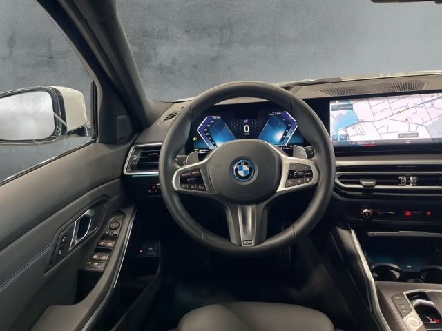 BMW 330 330e M-Sport Touring