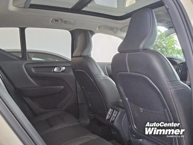 Volvo XC40 Business Dark Ultra