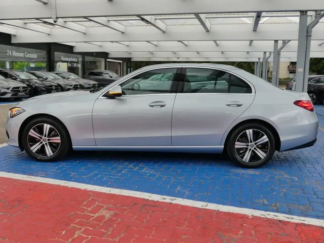 Mercedes-Benz C 200 AVANTGARDE Sedan