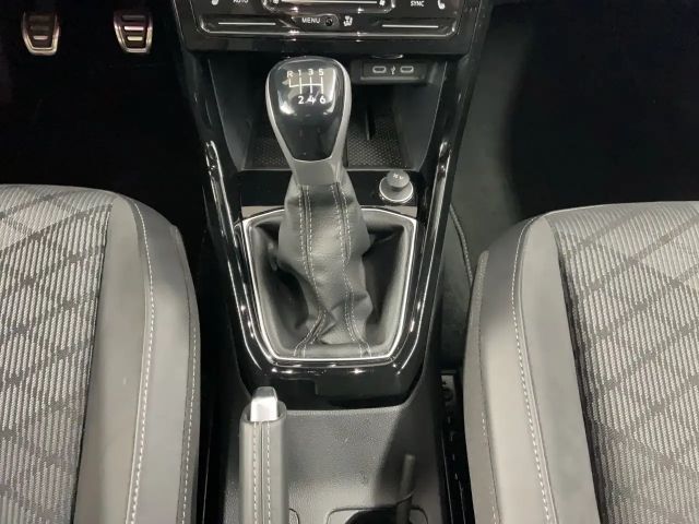 Volkswagen T-Cross 1.0 TSI R-Line