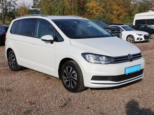 Volkswagen Touran 1.5 TSI DSG
