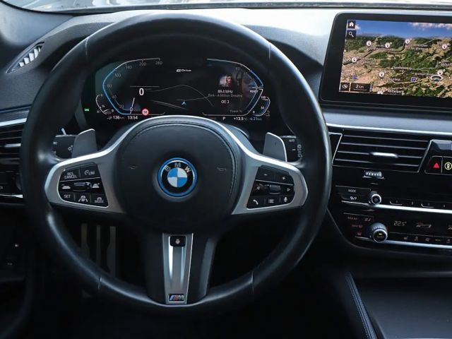BMW 530 530e M-Sport Touring xDrive