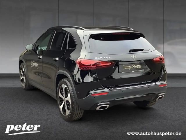 Mercedes-Benz GLA 220 4MATIC Progressive