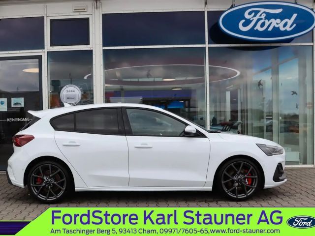 Ford Focus ST Line