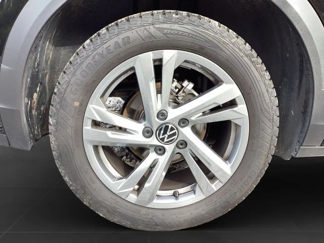 Volkswagen T-Roc 1.5 TSI DSG R-Line