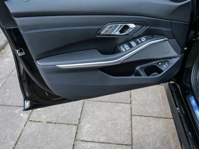 BMW 330 330e M-Sport Sedan xDrive