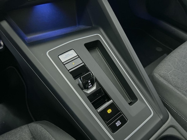 Volkswagen Golf 1.5 eTSI Golf VIII