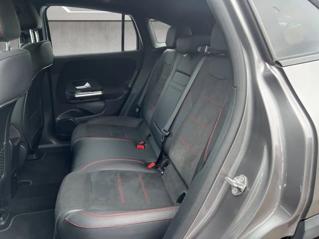 Mercedes-Benz EQA 350 4MATIC AMG Line