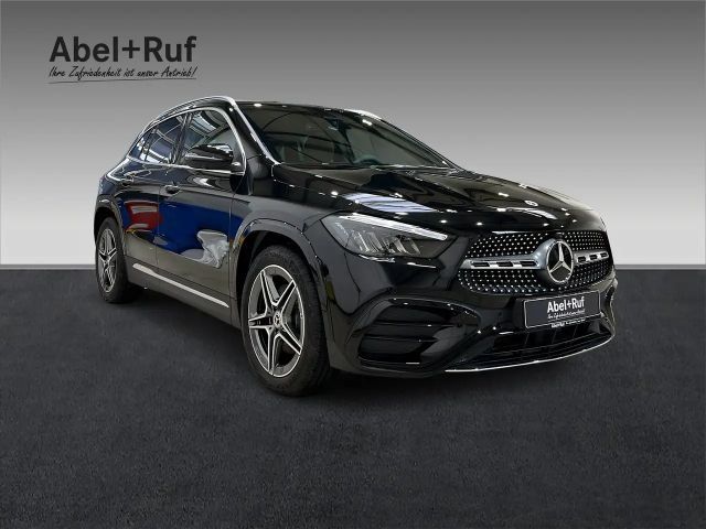Mercedes-Benz GLA 200 AMG Line