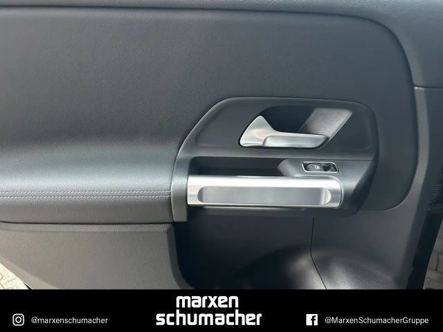 Mercedes-Benz EQB 300 4MATIC Progressive