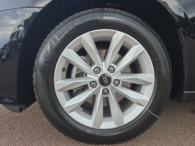 Audi A3 30 TFSI Sedan Sportback