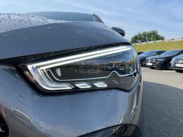 Mercedes-Benz CLA 180 AMG Line Shooting Brake