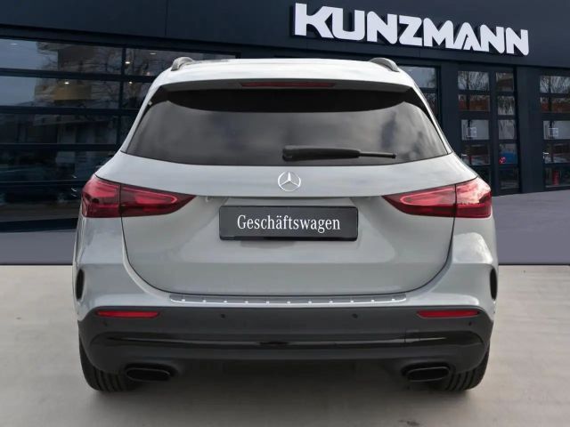 Mercedes-Benz GLA 200 AMG Line