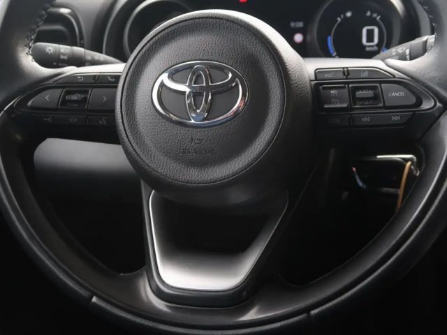 Toyota Yaris Hatchback Team D