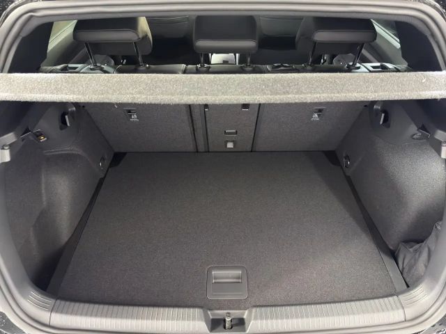 Volkswagen Golf DSG Sport